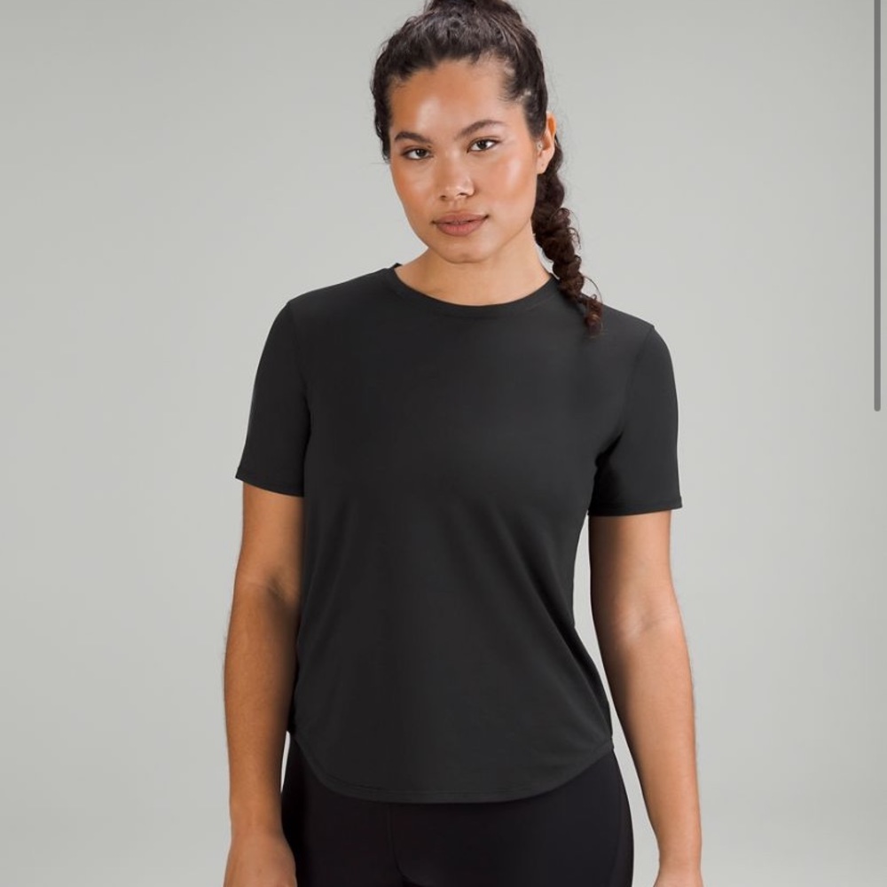 Lululemon workout T-shirt